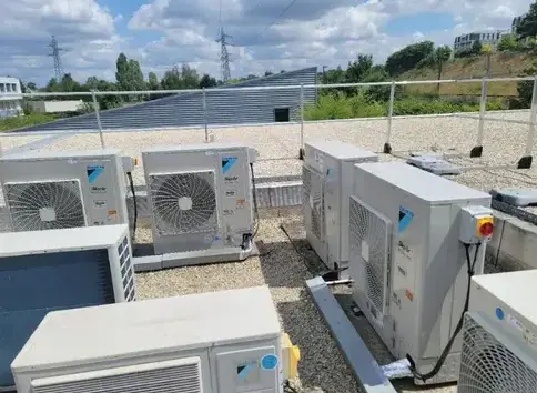 climatisation professionnelle Saint-Hilaire-du-Harcouët-2